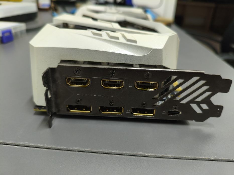 Gigabyte AORUS GeForce RTX 2080 XTREME 8G White