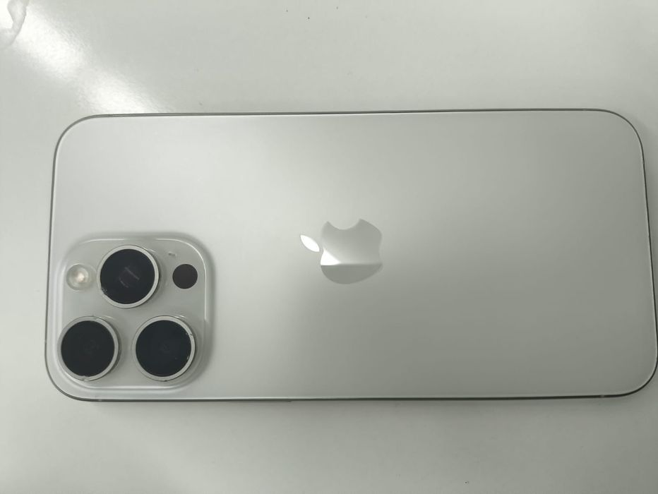 iPhone 15 pro max. 256gb