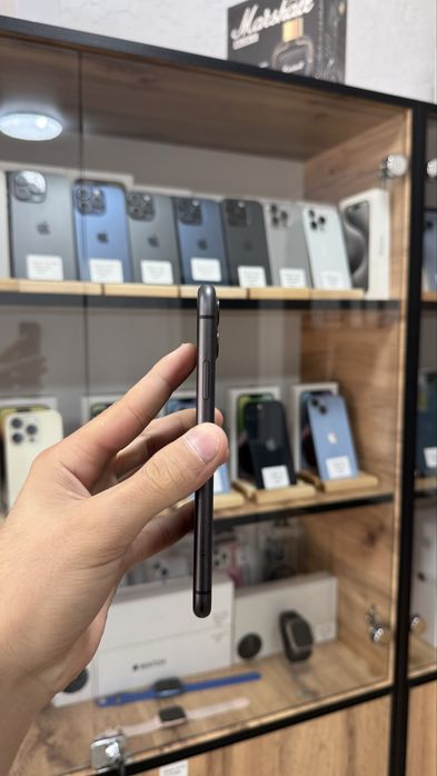 iPhone 11
