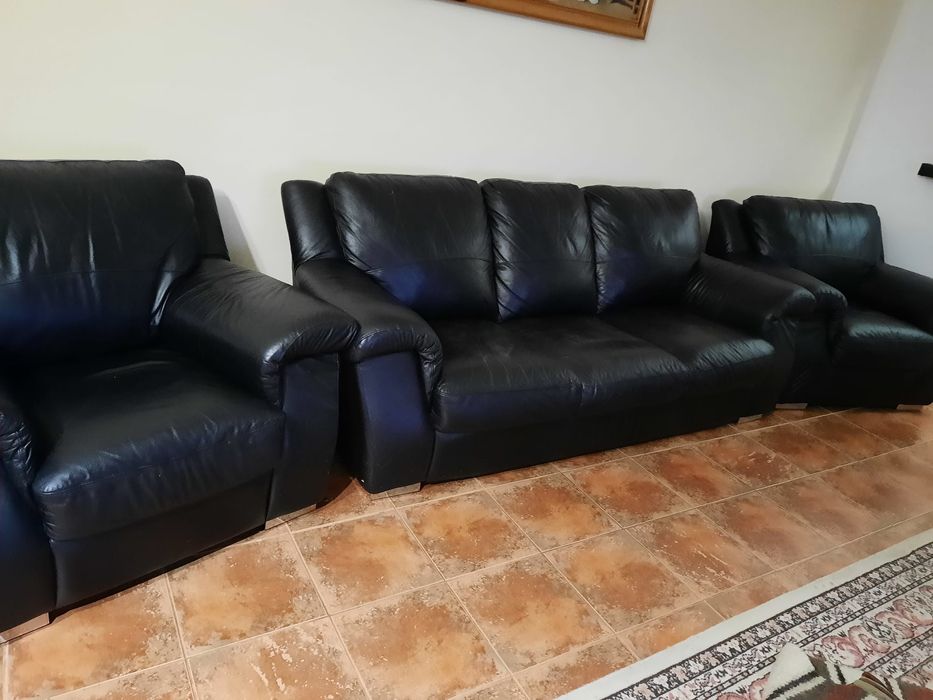 Vand set canapea si doua fotolii