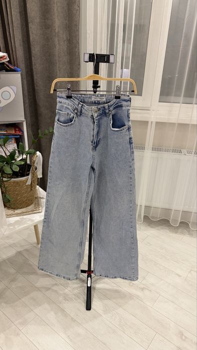 Разгрузка гардероба.