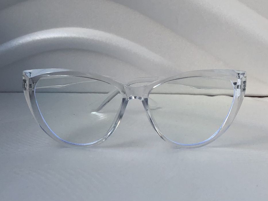 Прозрачни дамски очила за компютър