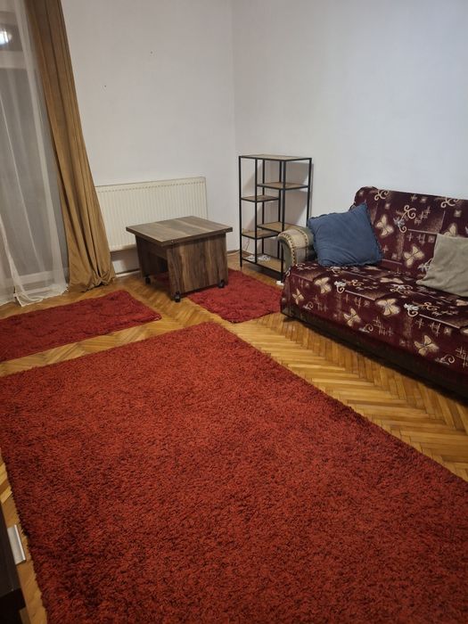 Inchiriez ap.2 camere zona centrala