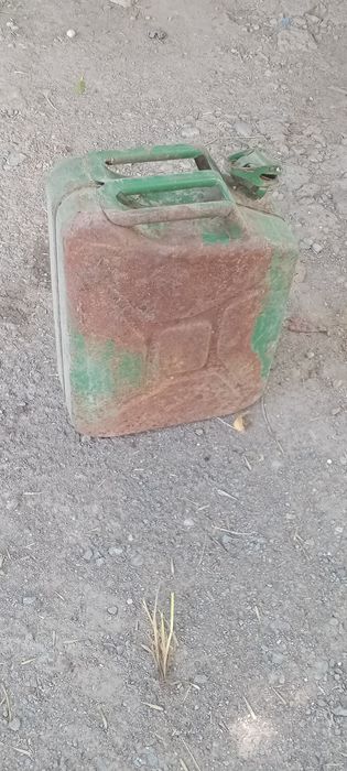 Канистра 20 литров