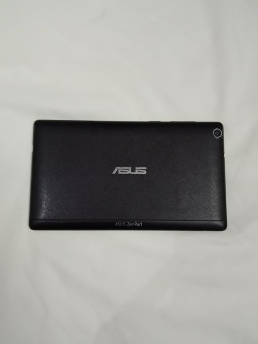 Планшет сотилади Asus модели P01Y