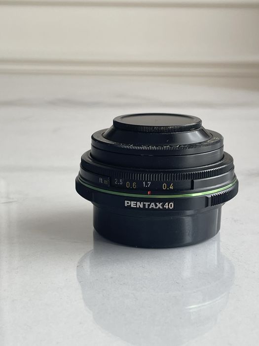 Pentax 40mm limited f2.8