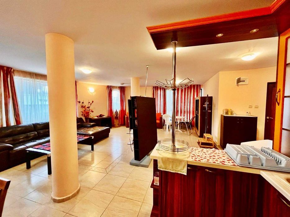 Продава се Къща в Свети Влас - 230 кв.м за 1305 €/кв.м - Снимка #3