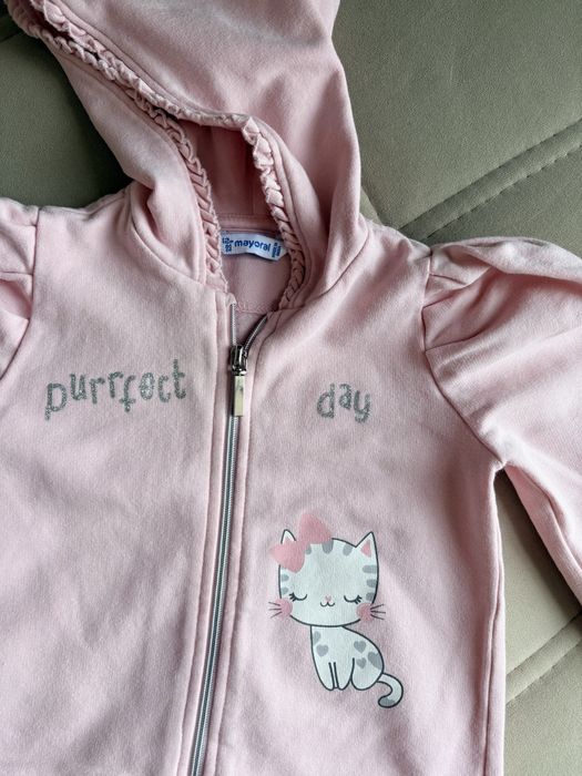 Продаются 5 теплые кофточки для девочки 1 год