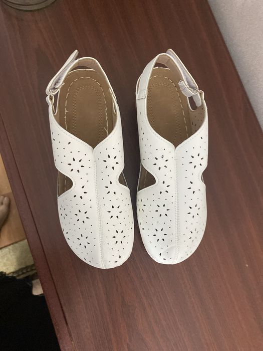 Летнии босоножки