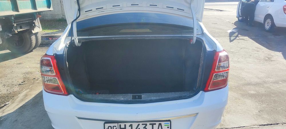 Шевроле кобальт 2013-года