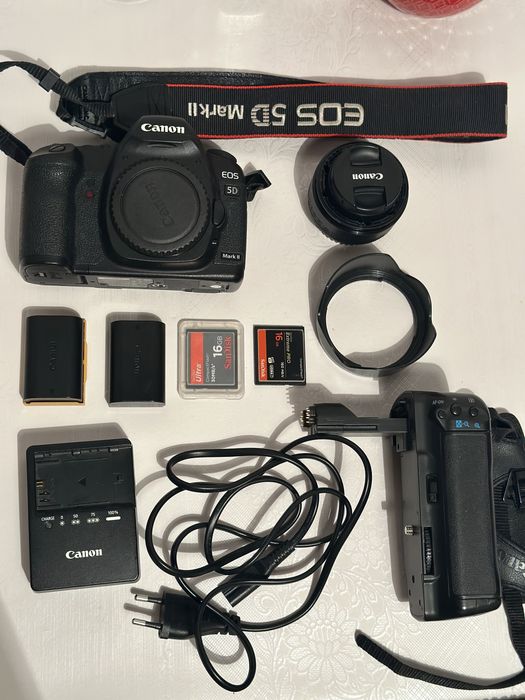 Canon 5D Mark II полный комплект