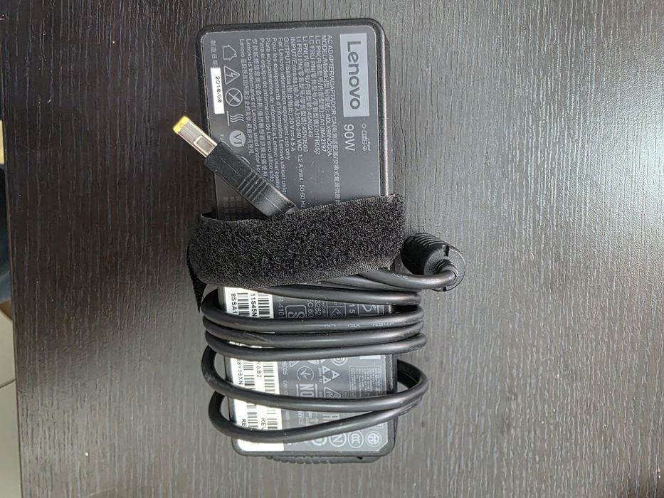 Încărcător/alimentator Lenovo 90W original