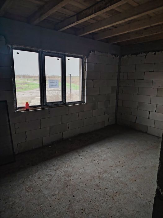 Casă de vânzare în Șendreni