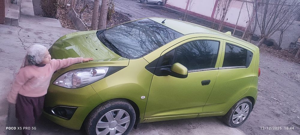 Spark 2.  2012 yil  5800