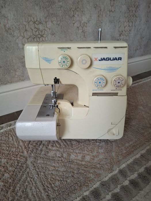 Продам оверлок jaguar