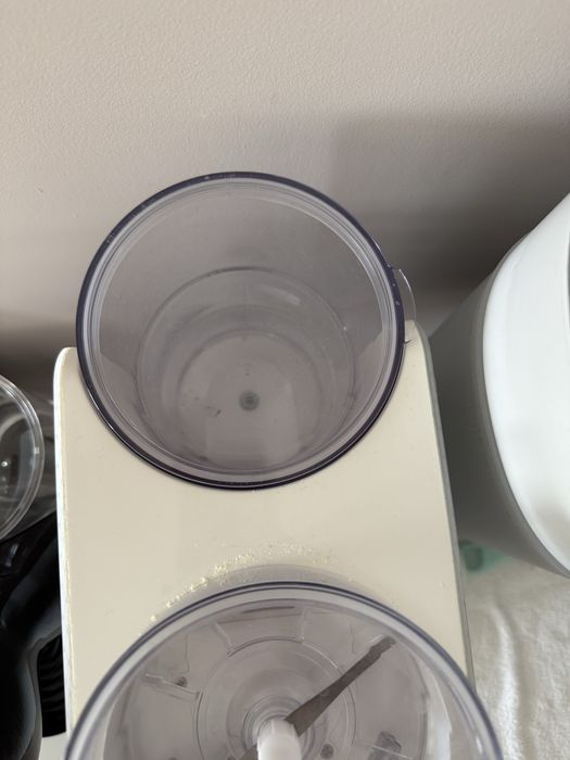 Agu машина за бебешко мляко