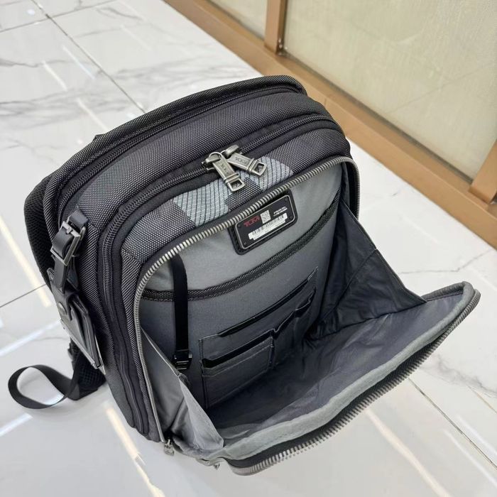 Продам рюкзак Tumi