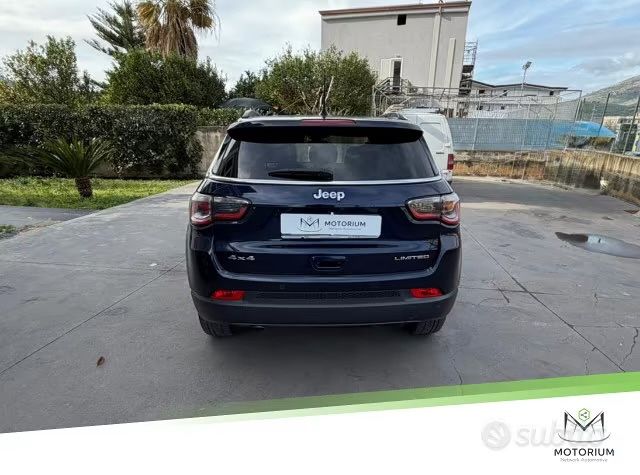 Jeep Compas 1.4i автоматик 4х4 2018год.