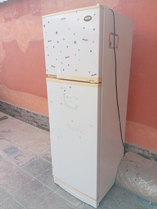 Холодильник, рабочий