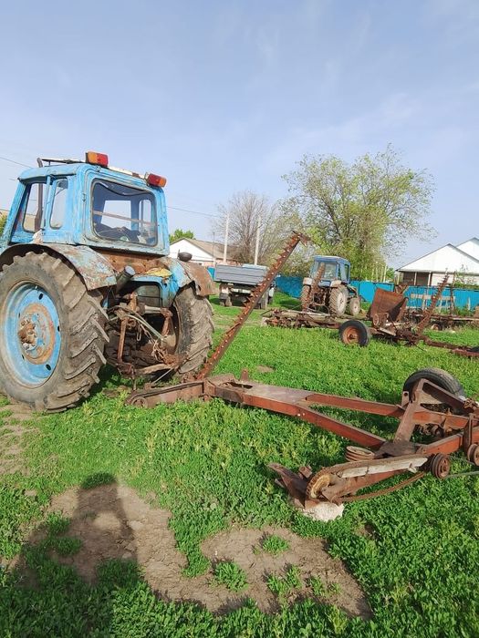 Продам трактор с косилкой срочно