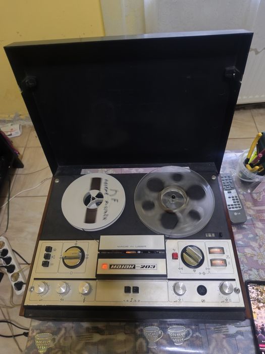 Vand magnetofon majak. 203