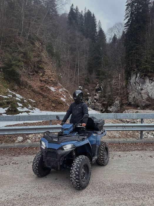 Vând navigație cu android