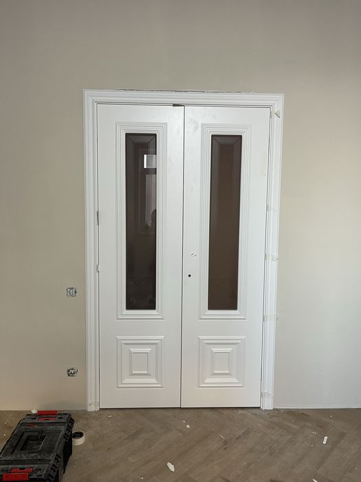 Установщик дверей