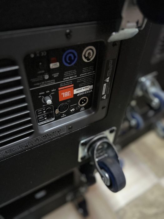 JBL VRX 932 LA - Sistem Activ Linne Array