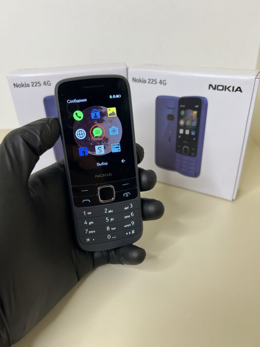 Мобильный телефон Nokia 225
