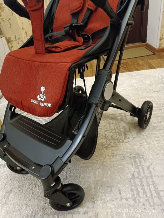 Коляска детская,цвет бордо