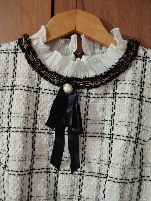 Елегантна рокля от букле