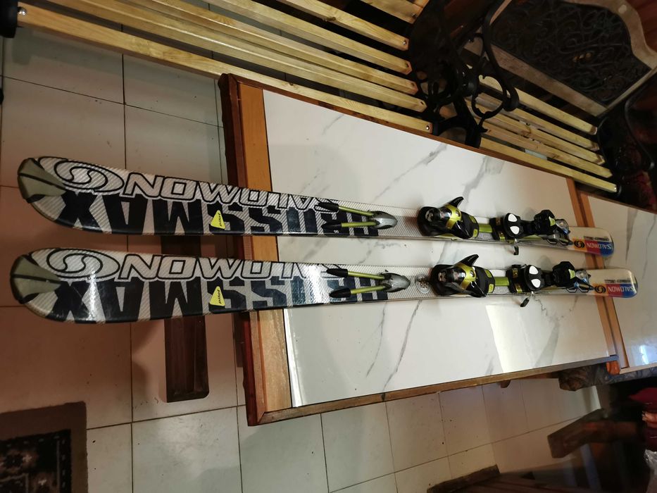 Употребявани Ски с автомати   и Ски обувки