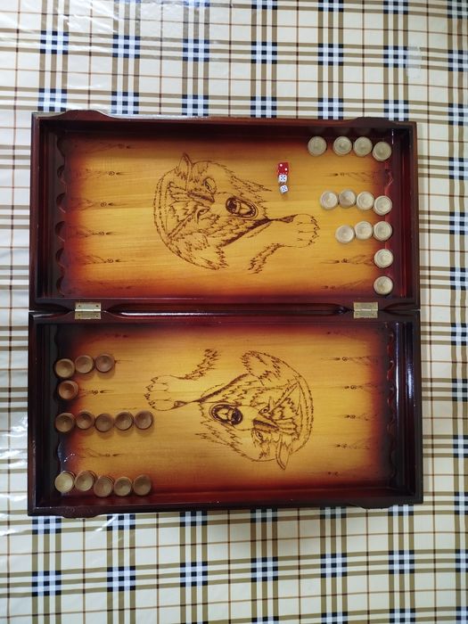 Шахматы нарды отличные подарок