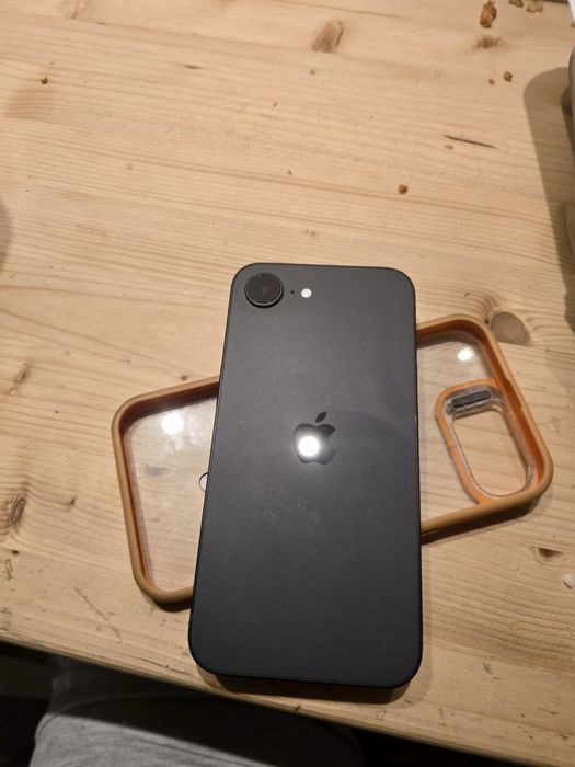 IPHONE 16e
