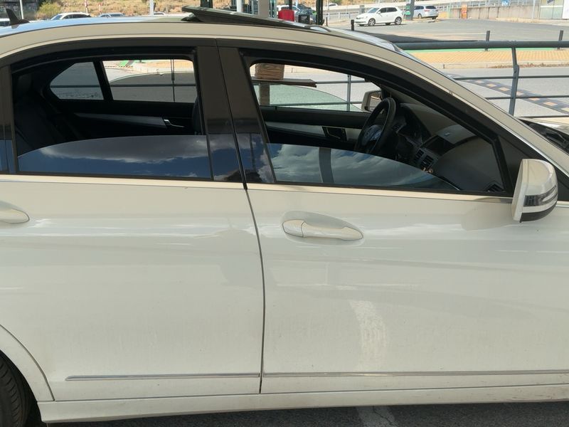 Mercedes-Benz C-Klasse C 200 CDI BlueEfficiency Avantgarde 2009