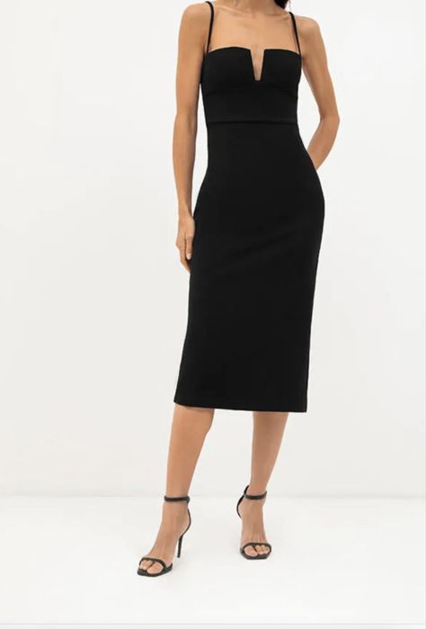 Платья от бренда lichi