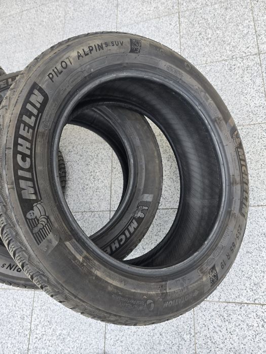 Set 4 anvelope de iarna Michelin Alpin 5 235 55 R19