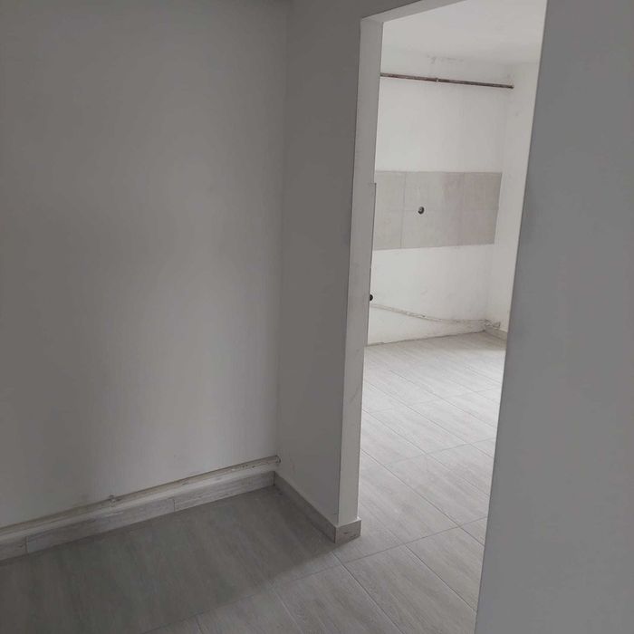 Vand apartament 3 camere