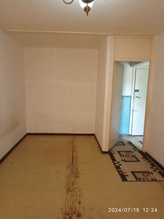 Срочно продам квартиру 1х комнатную в чирчике