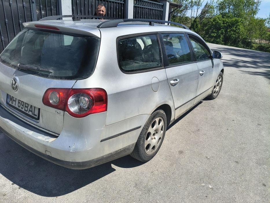 Vând Volskwagen B6 1.9 tdi