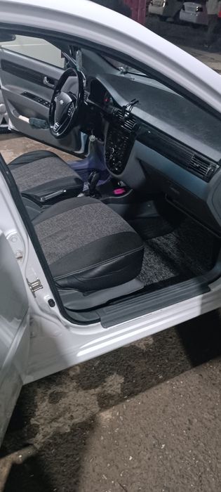 Чевролет Ласети 1.8 договорная