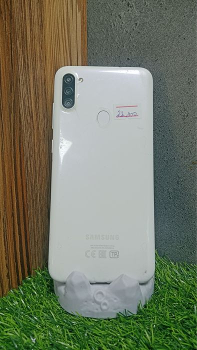 Продаю телефон samsung a11