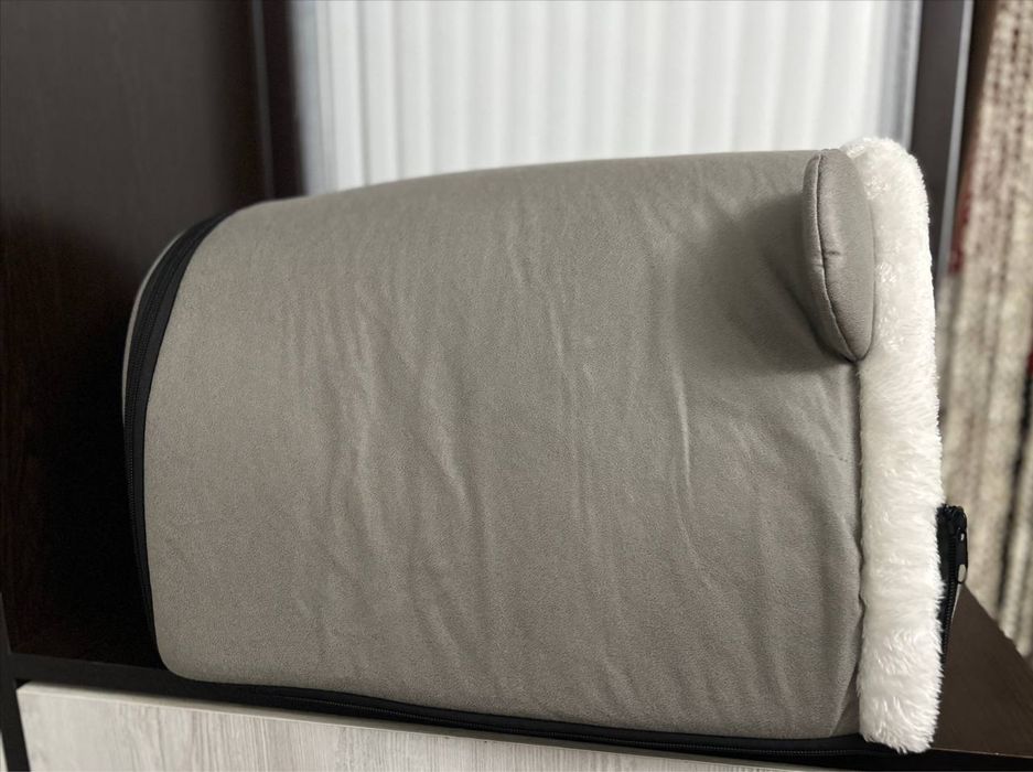 Лежак для кошек.