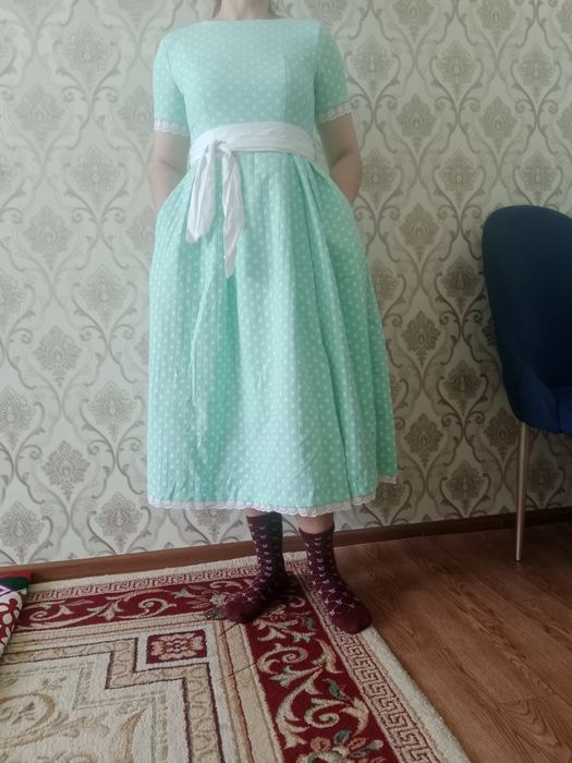 Продаю горховый платья