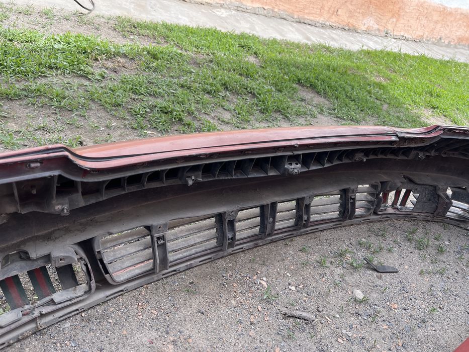 Ауди а4 б5 продаеться капот и бампер перед