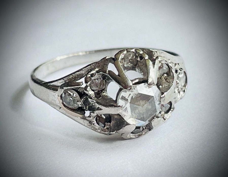 Inel platina cu un diamant central 0,5 karate vintage