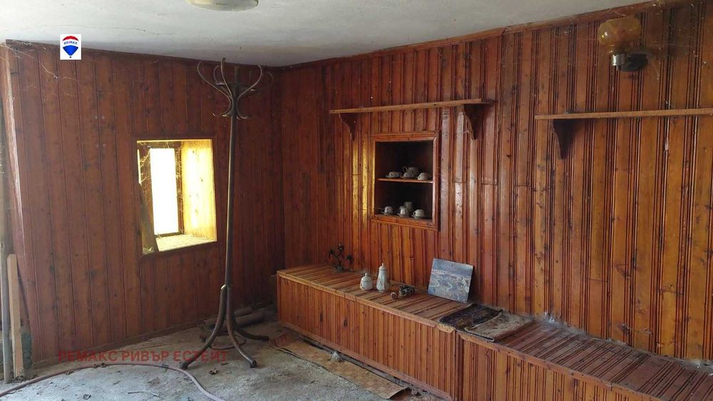 Къща за продажба в с. Червен