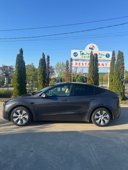 Tesla model Y 2023.05 2RWD