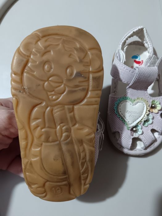 Детские сандалики