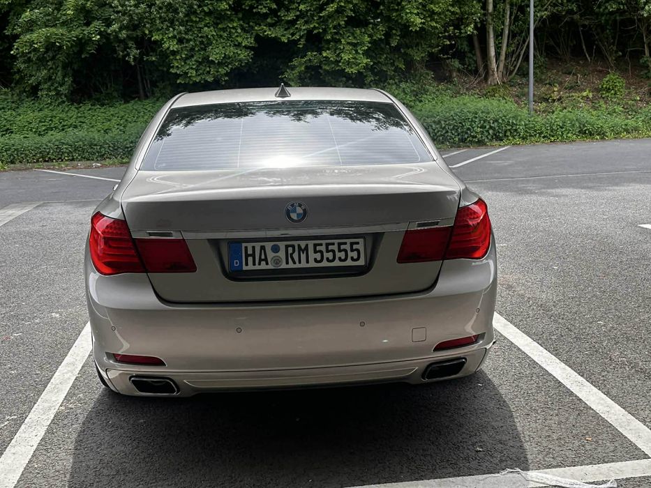 Bmw seria 740d 2011